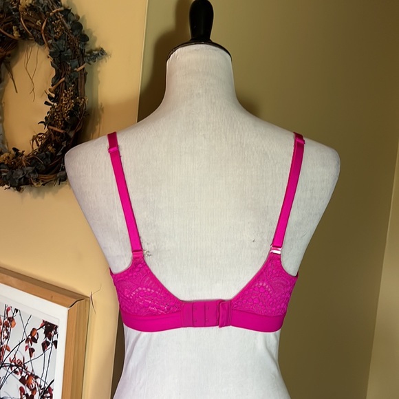 VICTORIA SECRET Size 36C PINK Barbie Wireless Lace Pad Cup Glitter Logo $69 NEW - Picture 5 of 15